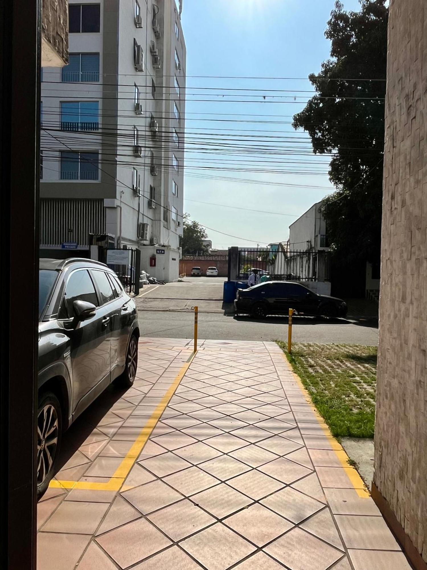 San Laurent Cali Kültér fotó